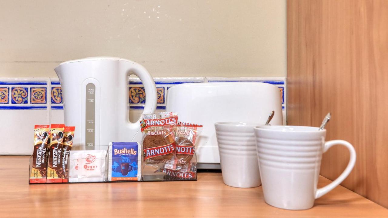 Forest Lodge Motor Inn & Restaurant ダボ エクステリア 写真
